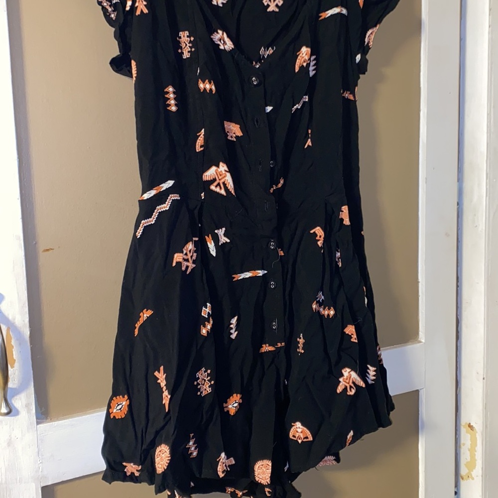 Romper - Picture 2 of 4